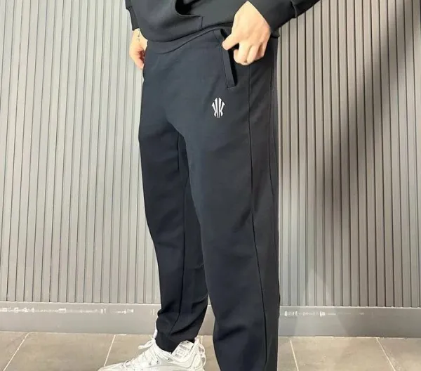 36829893.jpg 36829893.jpg